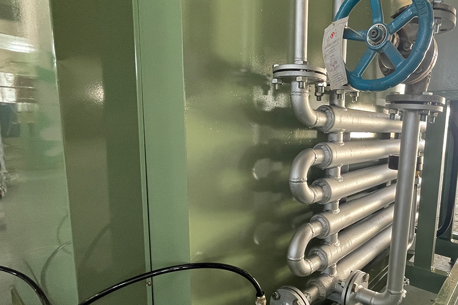 Unidade quadrada de produção de hidrogênio por decomposição de amônia