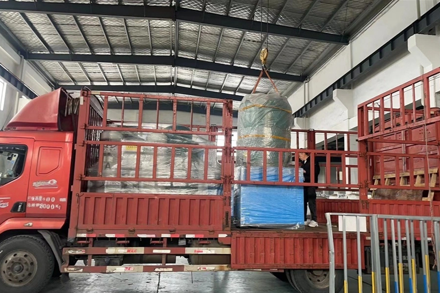 Entrega de gerador de nitrogênio para campo de petróleo